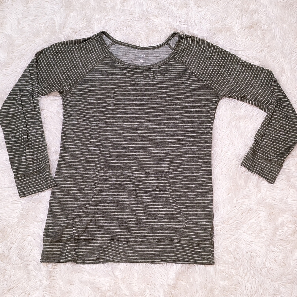Ana long sleeve shirt with hoodie pocket